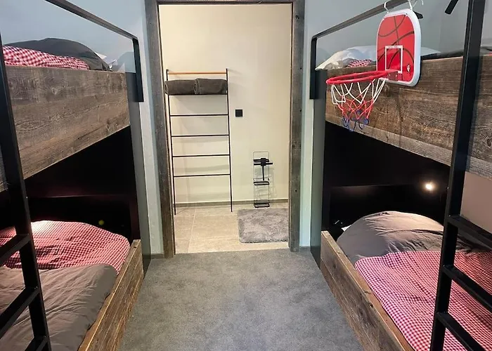 Esquinade 4 Bedrooms 公寓